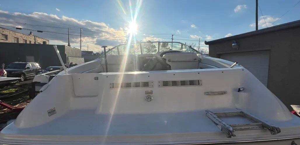 1998-sea-ray-210-cuddy-cabin-power-9388712-20240513140223687-1_XLARGE.webp
