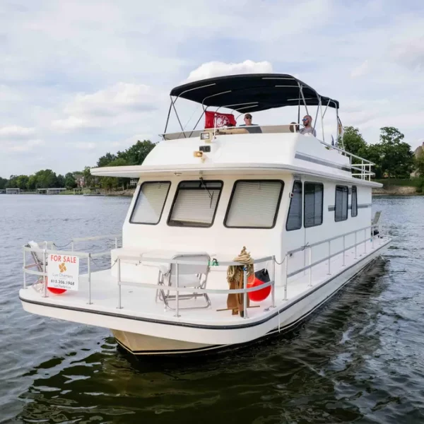 2006-sumerset-houseboat- 2000-gibson-executive-47-power-9515719-20240821161530844-1_XLARGE.webp