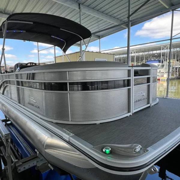 Bennington 22 SSRX 2022-bennington-22-ssrx-power-9384781-20240509120645999-1_XLARGE.webp