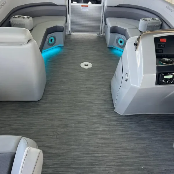 Bennington 22 SSRX 2022-bennington-22-ssrx-power-9384781-20240509120700501-1_XLARGE.webp