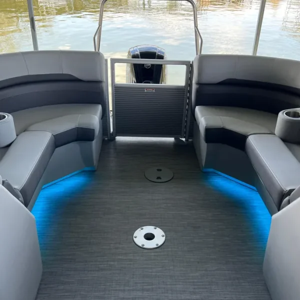 Bennington 22 SSRX 2022-bennington-22-ssrx-power-9384781-20240509120708069-1_XLARGE.webp