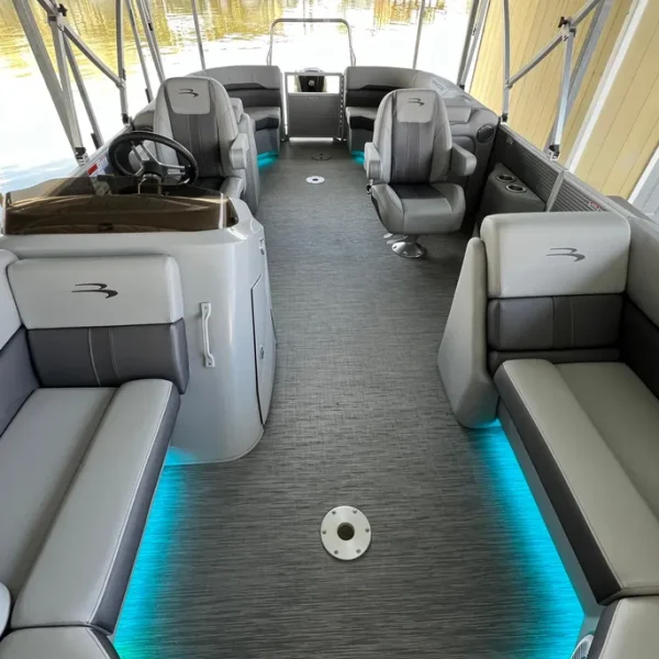 Bennington 22 SSRX 2022-bennington-22-ssrx-power-9384781-20240509120723111-1_XLARGE.webp