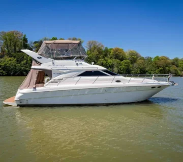 sea-ray-400-sedan-bridge